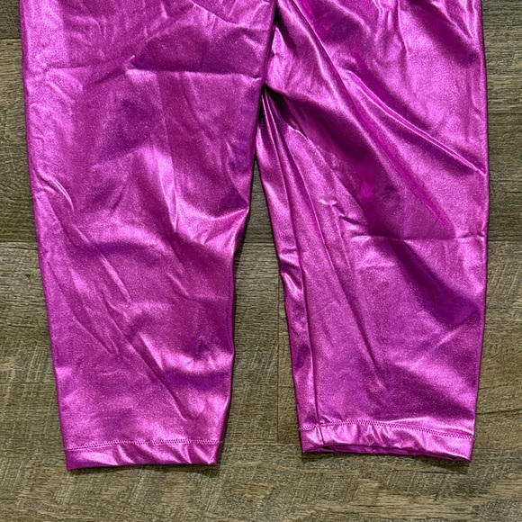 SKIMS NWT Metallic Swim V Waist Cropped Pants in Dragonfruit - Picture 11 of 13